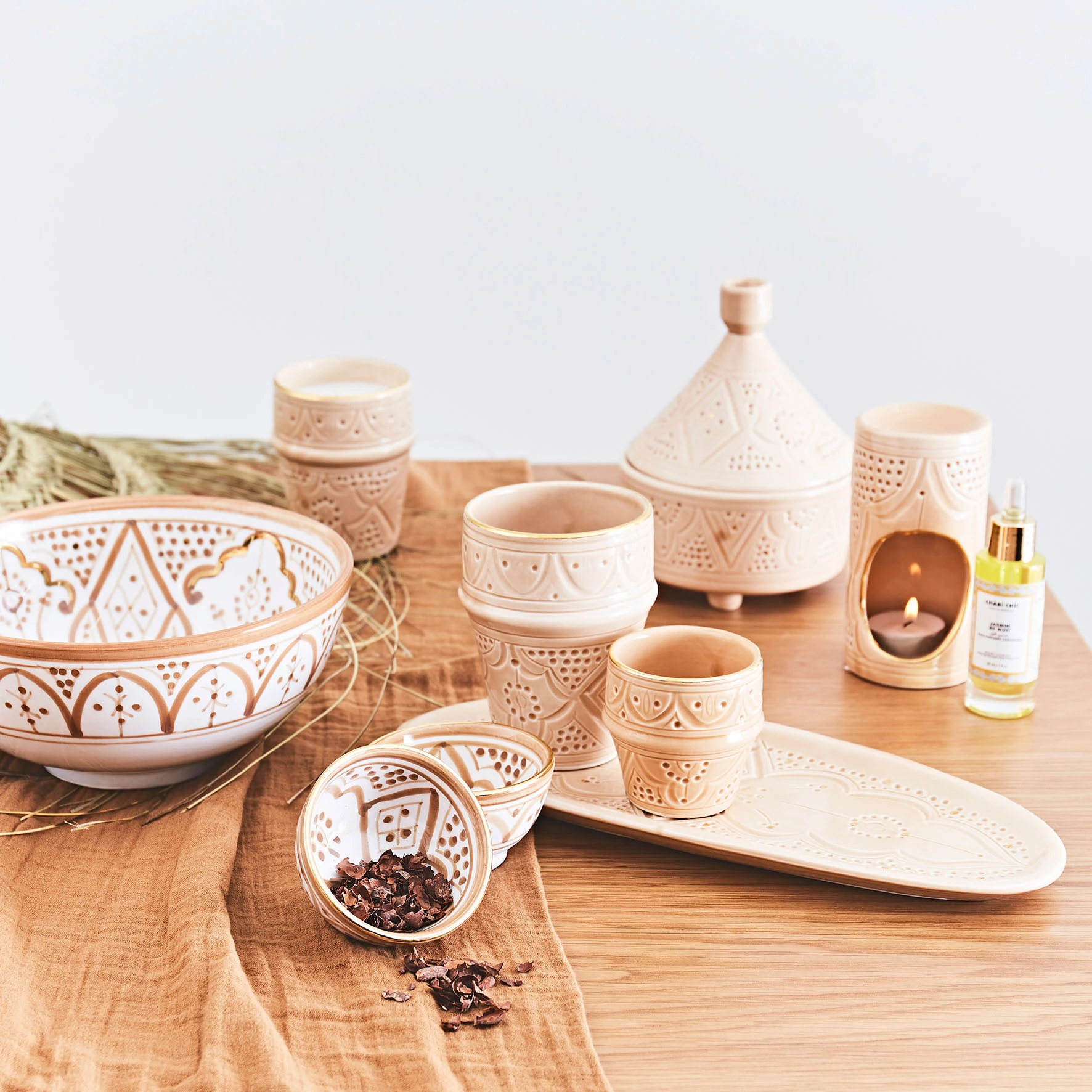 Chabi Chic Bruleur De Parfum Sable Et Or H11.5cm - Empreinte 2 Chabi Chic Bruleur De Parfum Sable Et Or H11.5cm - Empreinte – Image 2